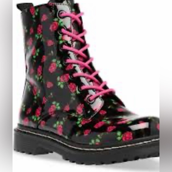 torrid Shoes - TORRID BETSEY JOHNSON Black Patent Leather Rose Print Combat Boots Size 9 NEW